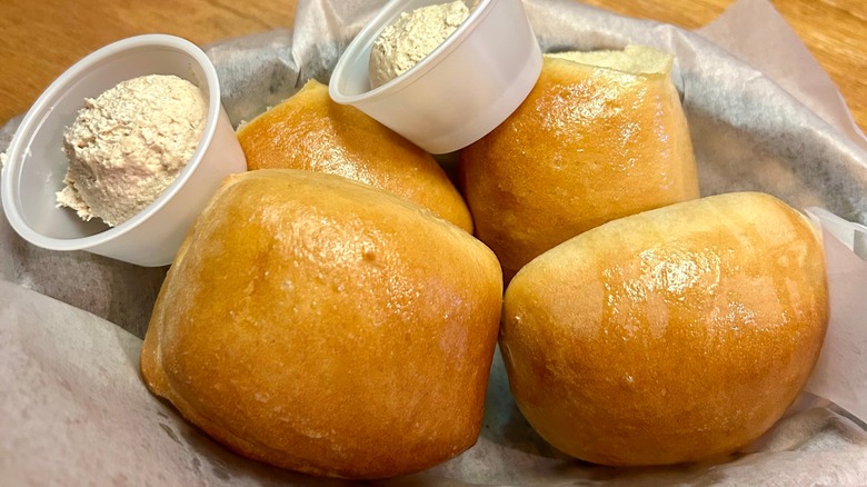 Texas Roadhouse rolls with butter