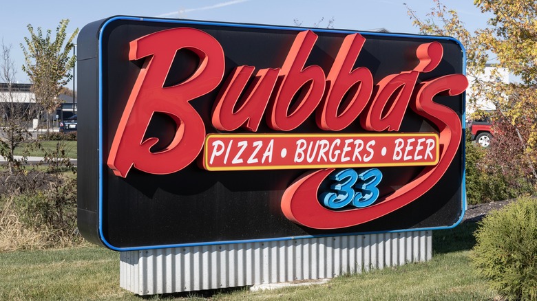 Bubba's 33 restaurant sign