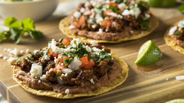 individual nachos with toppings