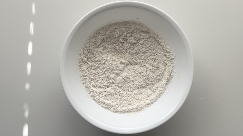 flour in white bowl