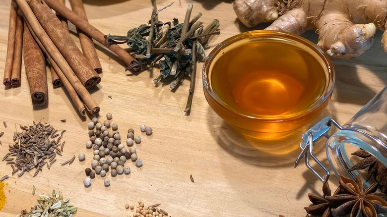 spices for steeping in liquid