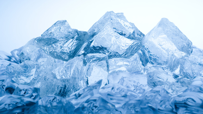 The 10 Biggest Mistakes You're Making With Ice Cubes, According To