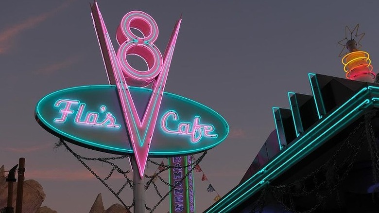 Flo's V-8 Café