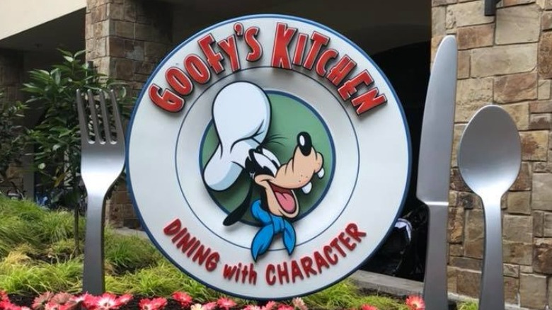 Goofy at Goofy's Kitchen