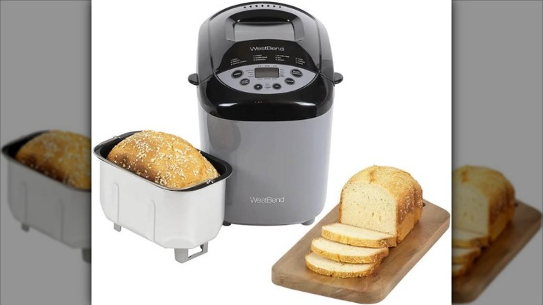 West Bend 3 lb. bread maker machine