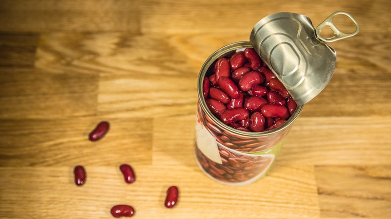 Can of red kidney beans