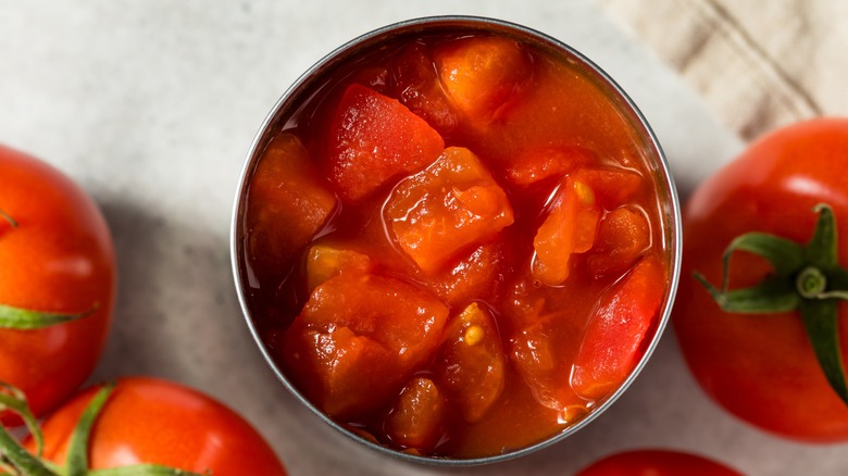 Can of diced tomatoes