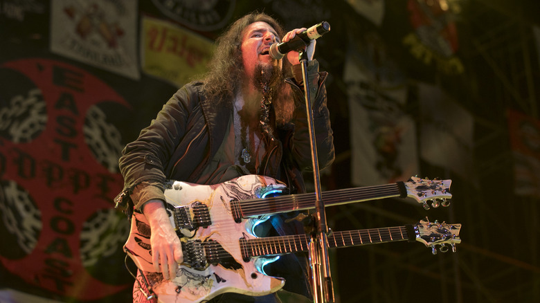 Ron Thal performing live onstage