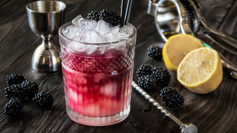 Bramble cocktail with blackberries