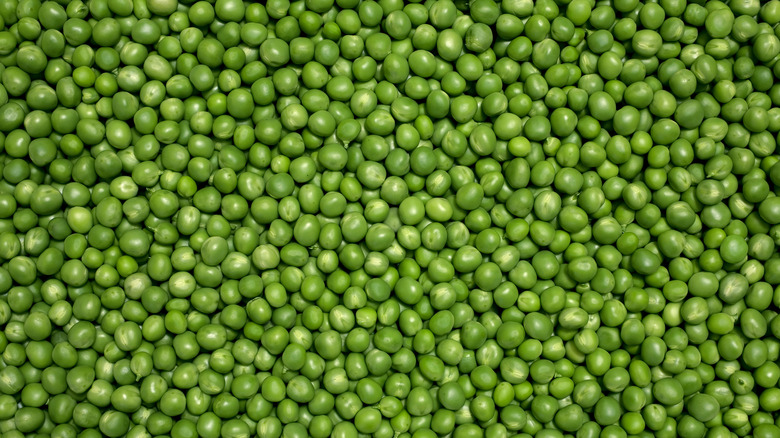 lots of green peas