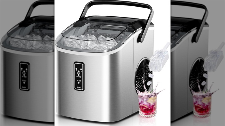 EUHOMY Ice maker on white background