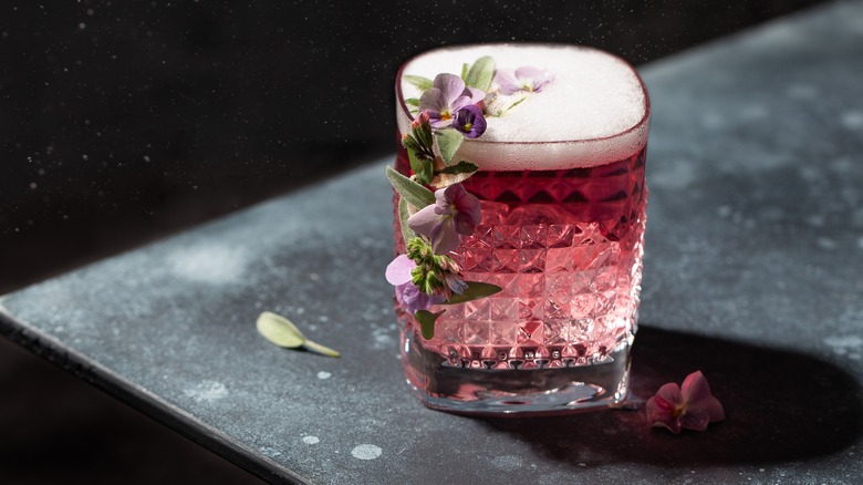 Floral cocktail pink