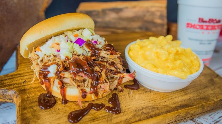 barbecue sandwich with slaw