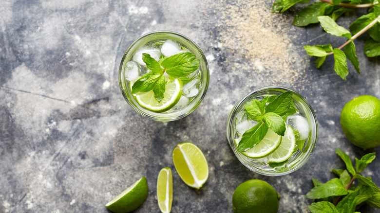 two mojito drinks 