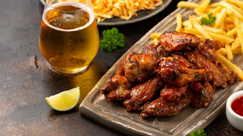 Buffalo wings and beer