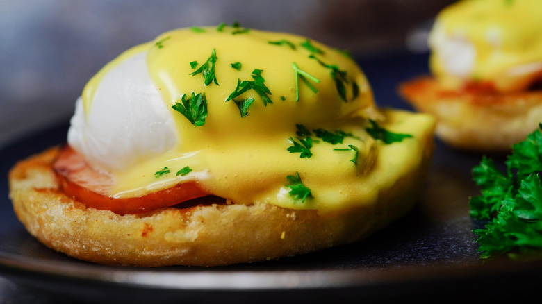 Eggs benedict on plate