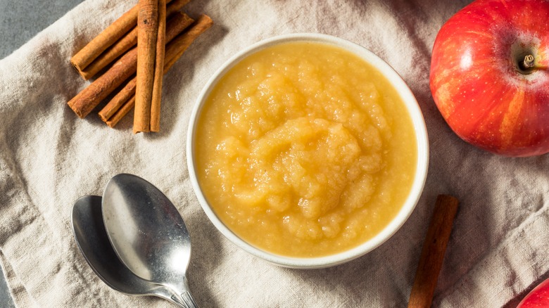 Homemade applesauce and ingredients