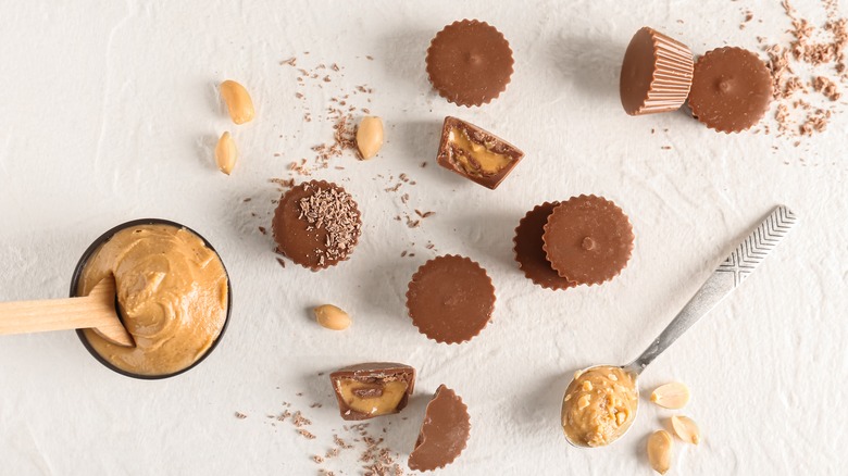 Peanut butter cups