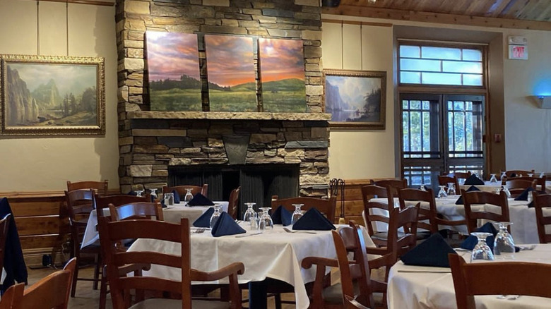 Dining area at Sylvan Lake Lodge