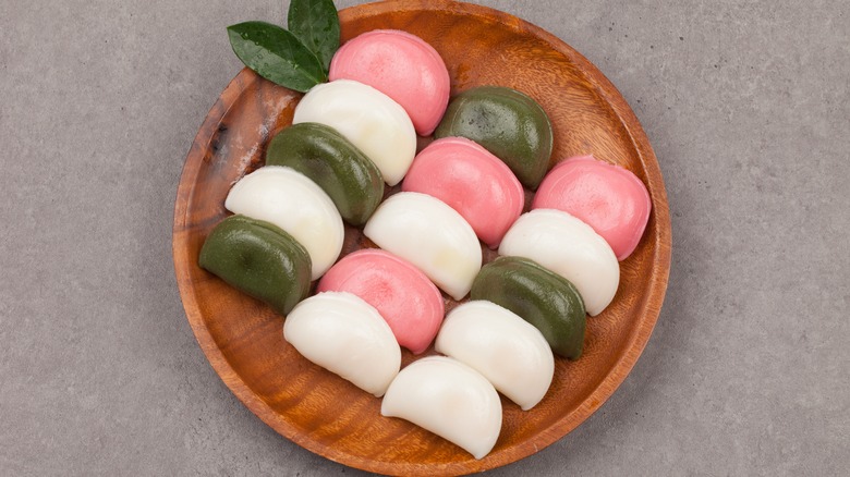 colorful mochi rows plate 