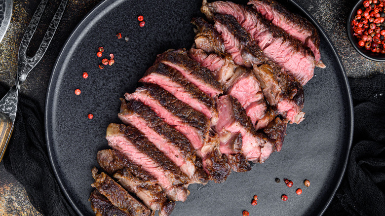 Argentinian steak with peppercorns