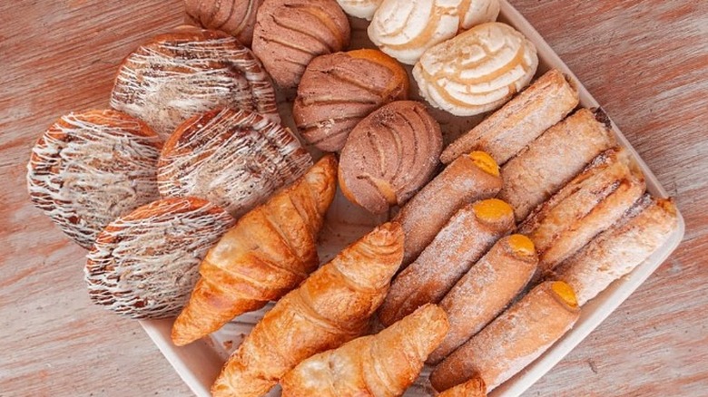 Pastries at La Monarca