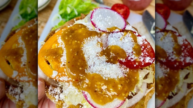 Tostadas de Lomo