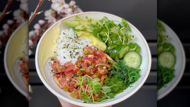 Salmon poke bowl