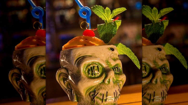 tiki drink skull