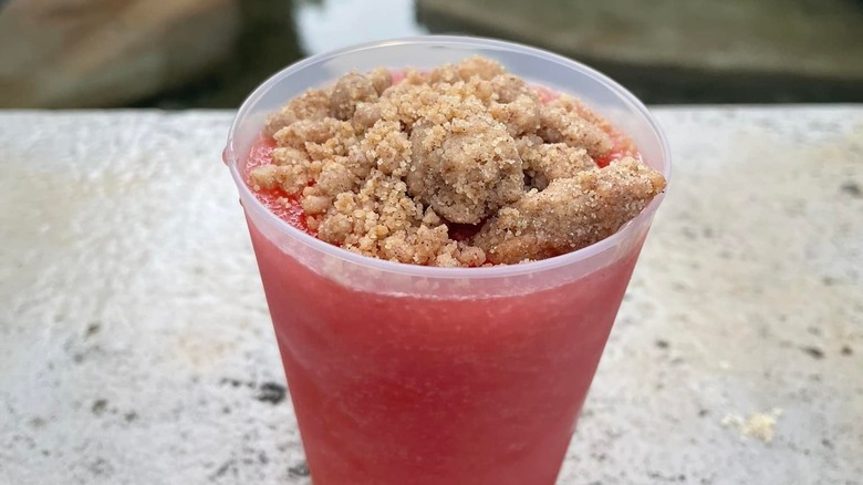 Frozen apple pie drink