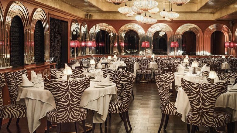 Dirty French Steakhouse dining area