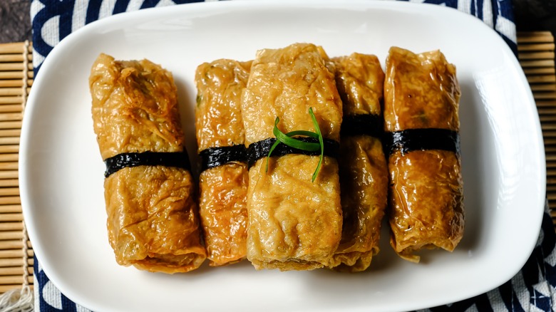 Beancurd rolls on plate