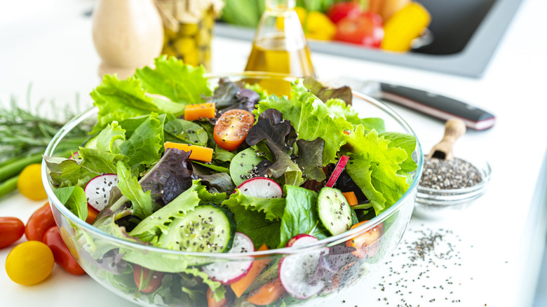 Green salad with pepper