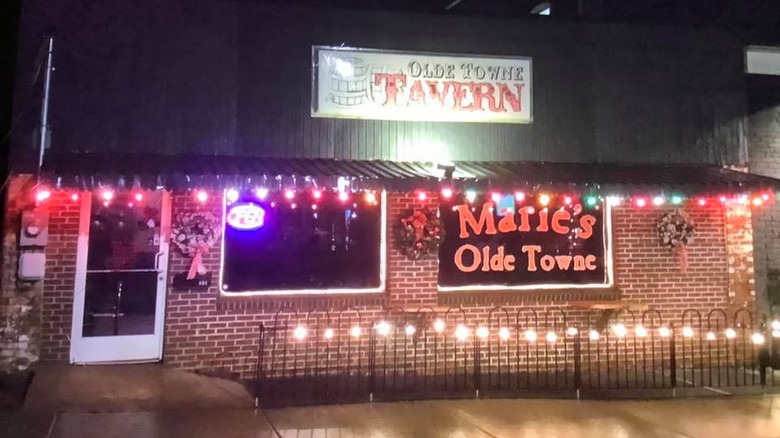 Marie's Olde Town Tavern exterior