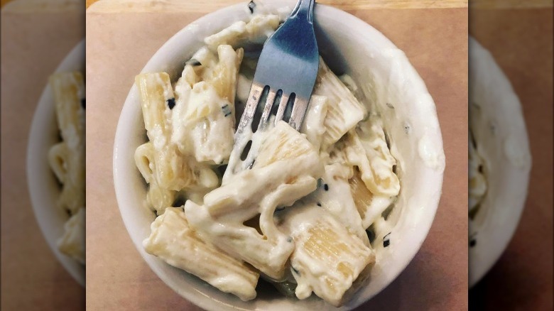 Rosemary goat cheese macaroni