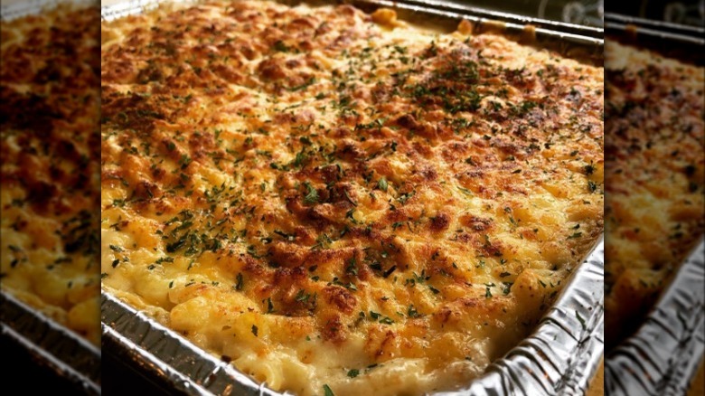 Baked white cheddar mac 