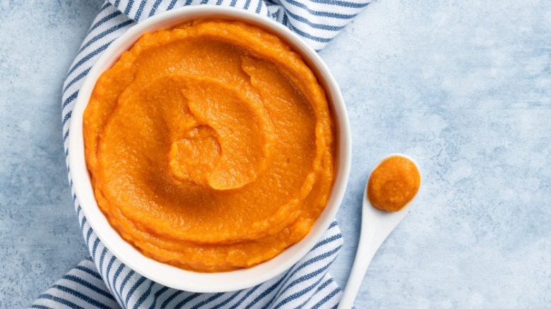 Vegetable puree in a bowl