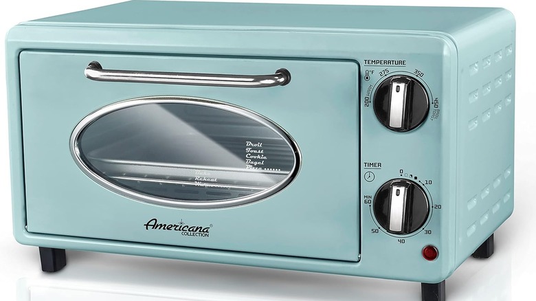 Elite Gourmet retro countertop toaster oven on white background