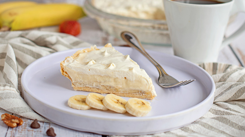 A slice of banana cream pie