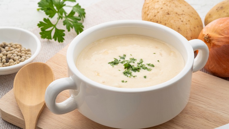 Potato soup with herbs