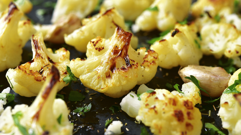 Roasted cauliflower with herbs