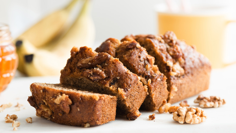 Banana bread with pecans