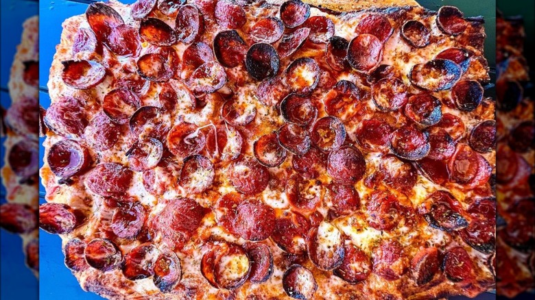 Pizza with pepperoni 