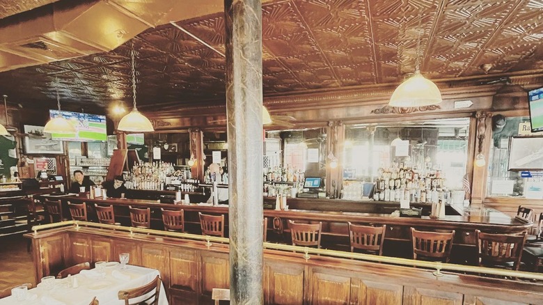 Landmark Tavern bar dining room