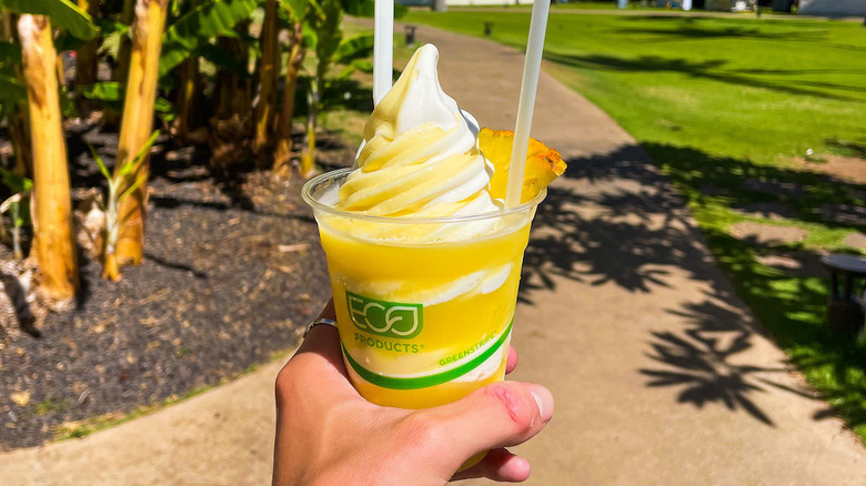 Dole Whip float