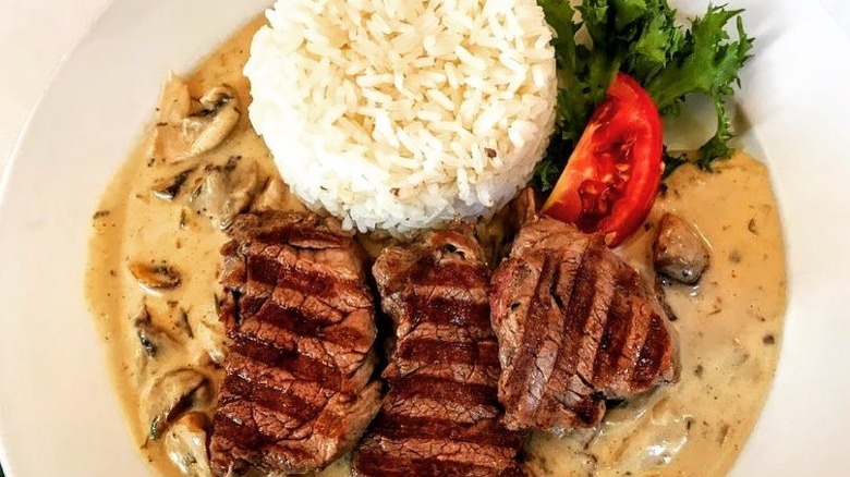 Grilled meat with rice