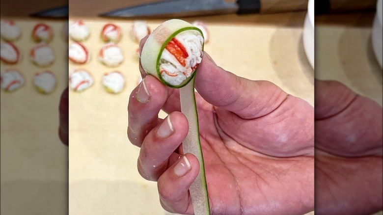 Hand-rolled crab and cucumber