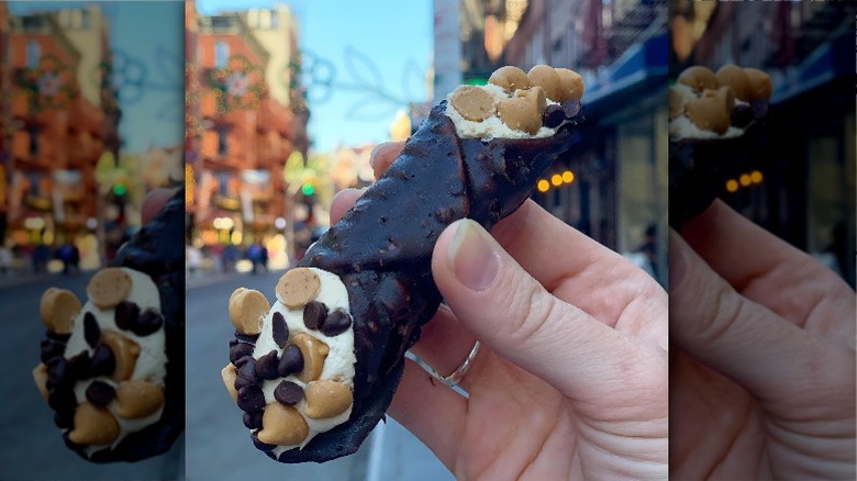 Chocolate peanut butter cannoli