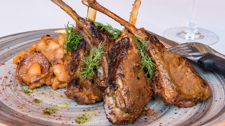 roasted lamb chops with herbs