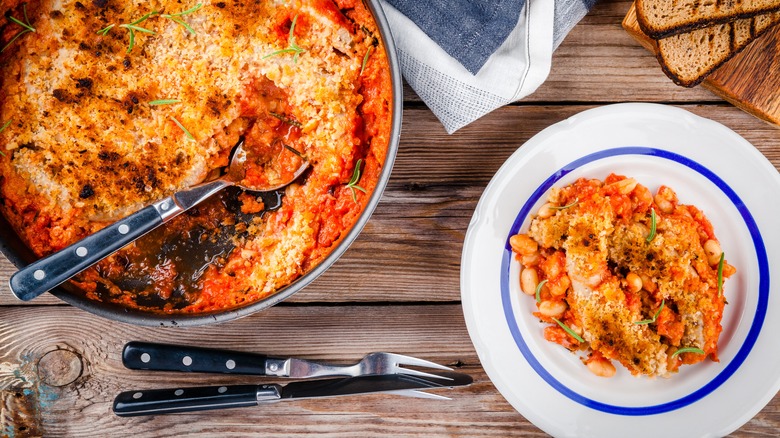 A bowl of Toulouse cassoulet